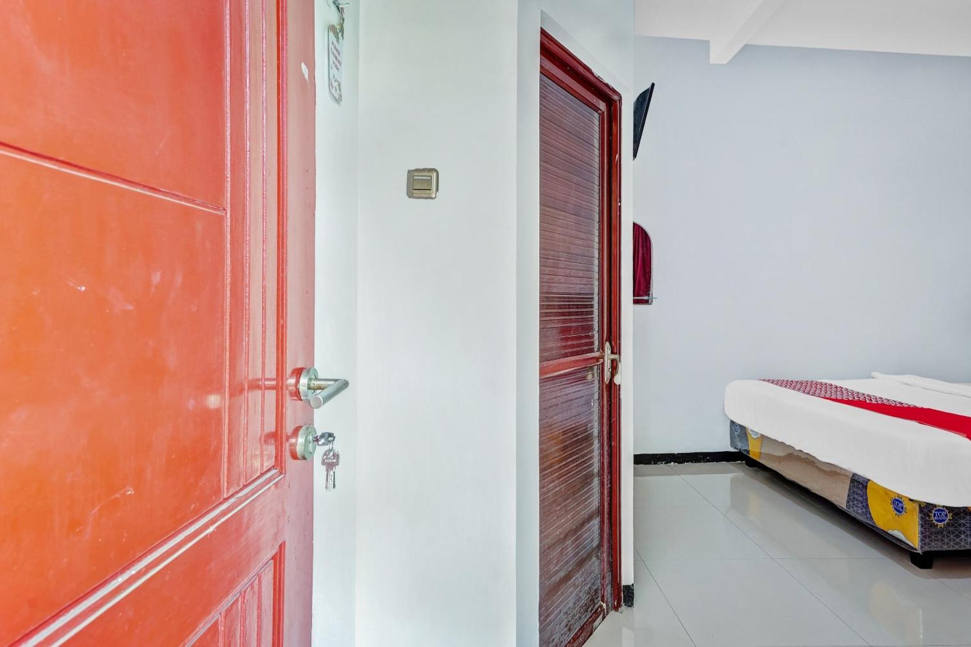 Hotel Kalimantan Surabaya Dış mekan fotoğraf