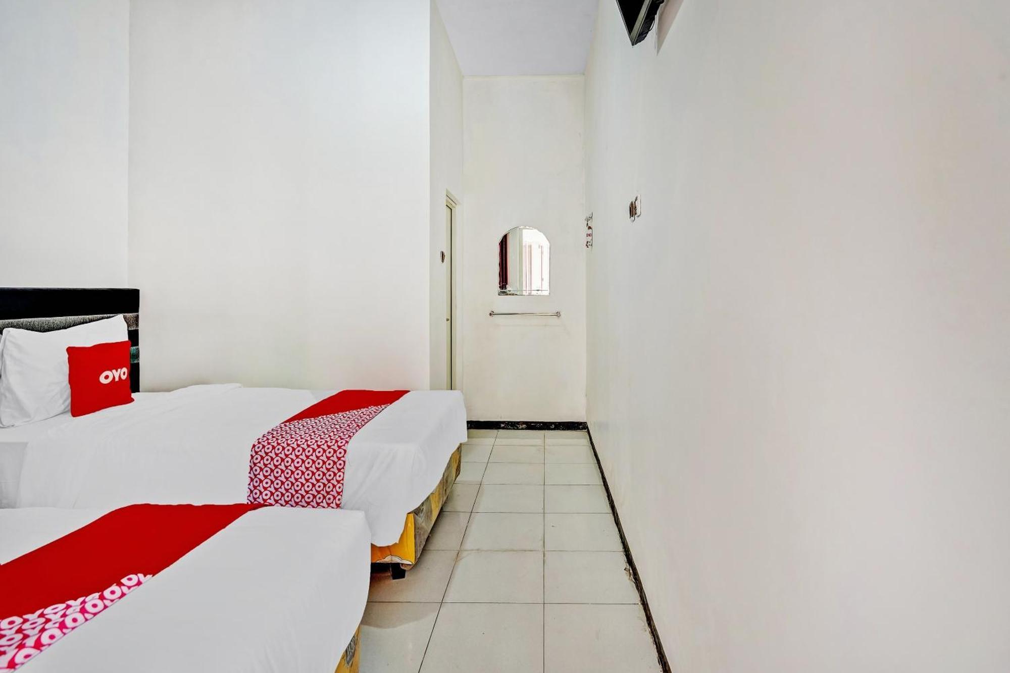 Hotel Kalimantan Surabaya Dış mekan fotoğraf